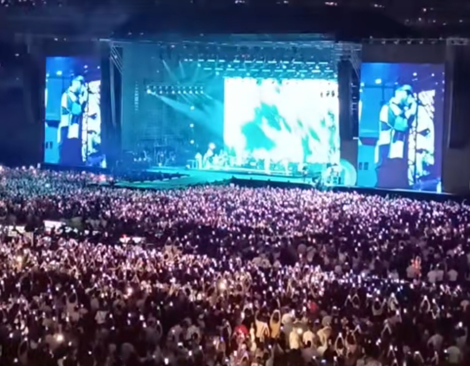 Timberlake wows Azerbaijan's Baku crowd with high-octane stadium performance (VIDEO/PHOTO)