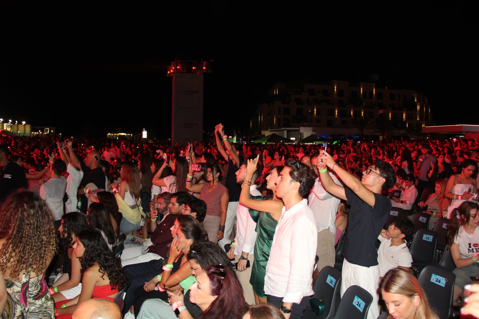 Dream Fest turns up heat in Azerbaijan's Baku with wild finale of beats and lights (PHOTO)