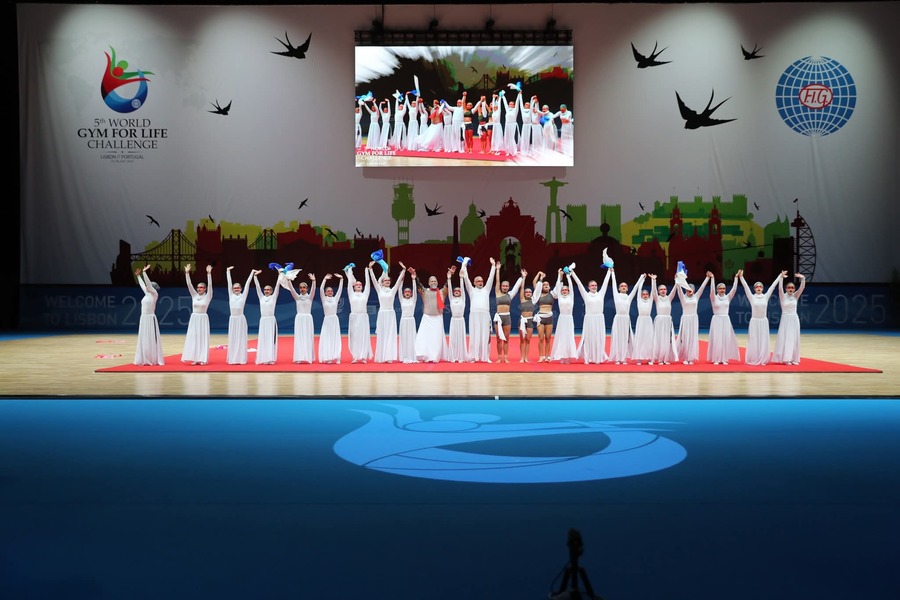 Azerbaijani gymnasts successfully perform in Portugal (PHOTO)