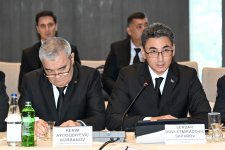 Azerbaijani-Turkmen joint intergovernmental commission views fresh outlooks (PHOTO)