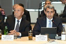 Azerbaijani-Turkmen joint intergovernmental commission views fresh outlooks (PHOTO)