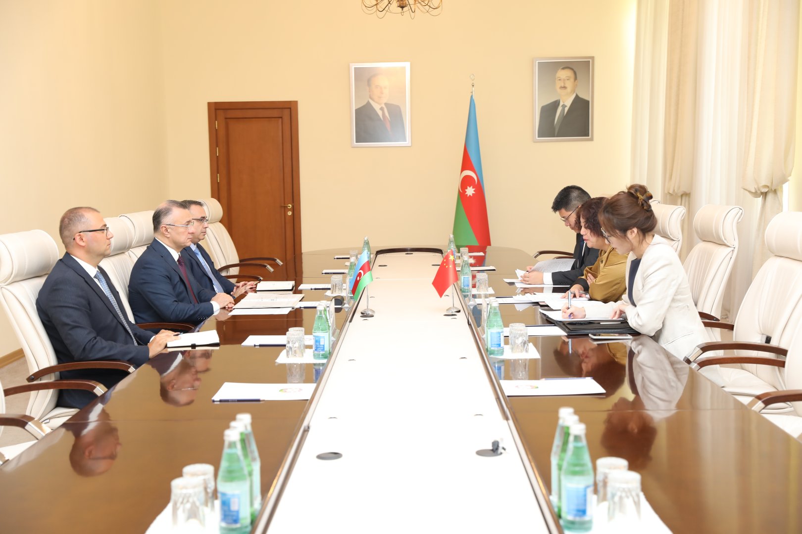 Azerbaijan, China expand bilateral ties in healthcare sector