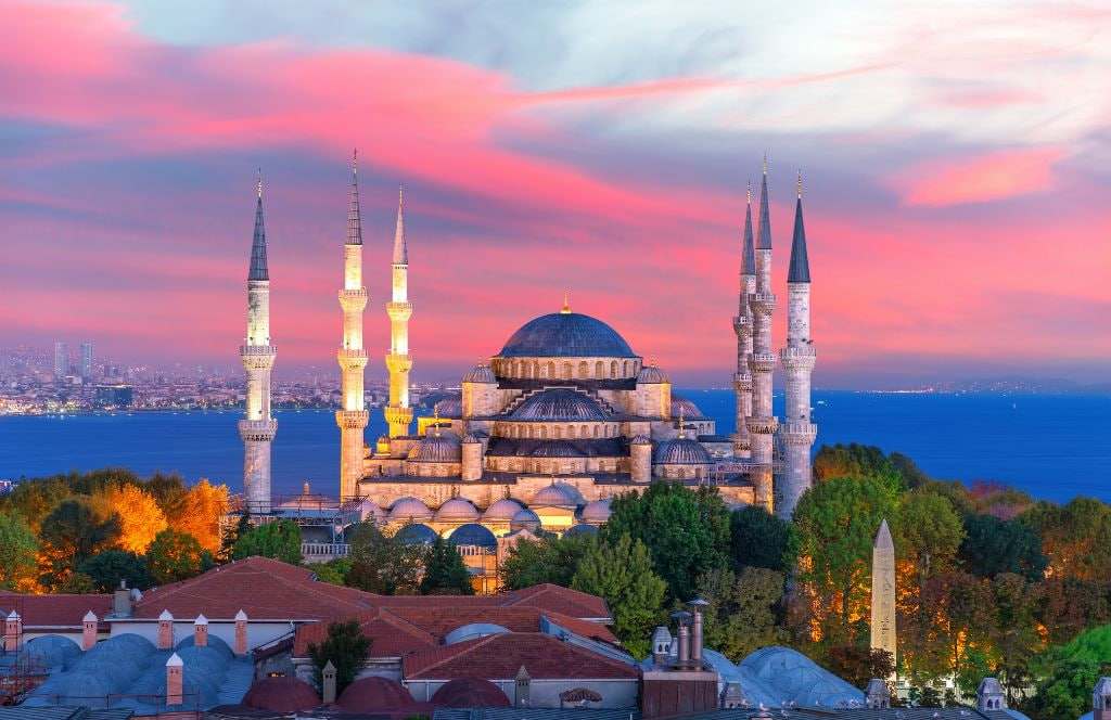 Uzbekistan sees sharp rise in tourist visits to Türkiye
