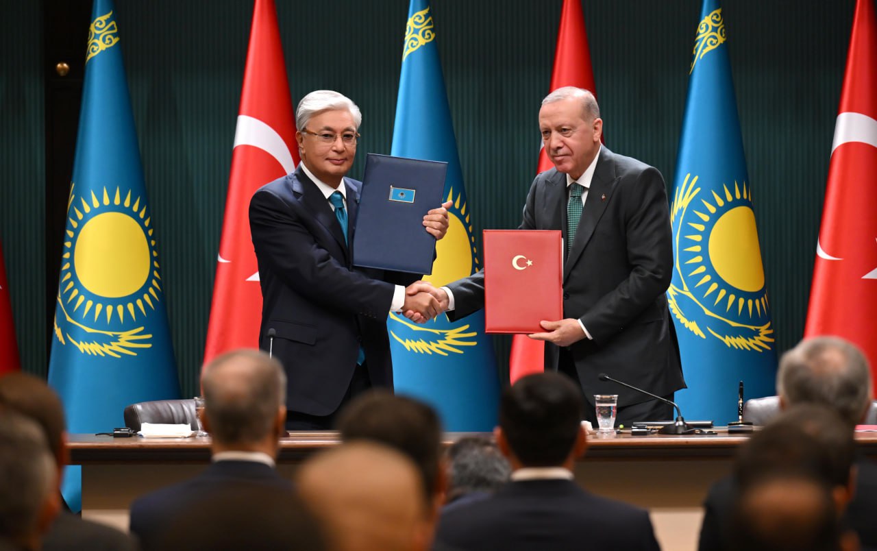 Kazakhstan and Türkiye sign key strategic agreements during high-level council meeting