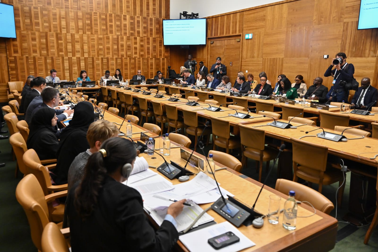Global parliament speakers debate on final document of 6th World Conference (PHOTO)