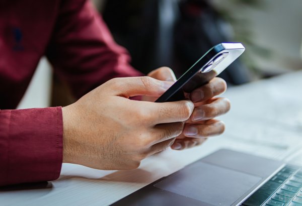 Uzbekistan's mobile market gains momentum amid rising phone imports
