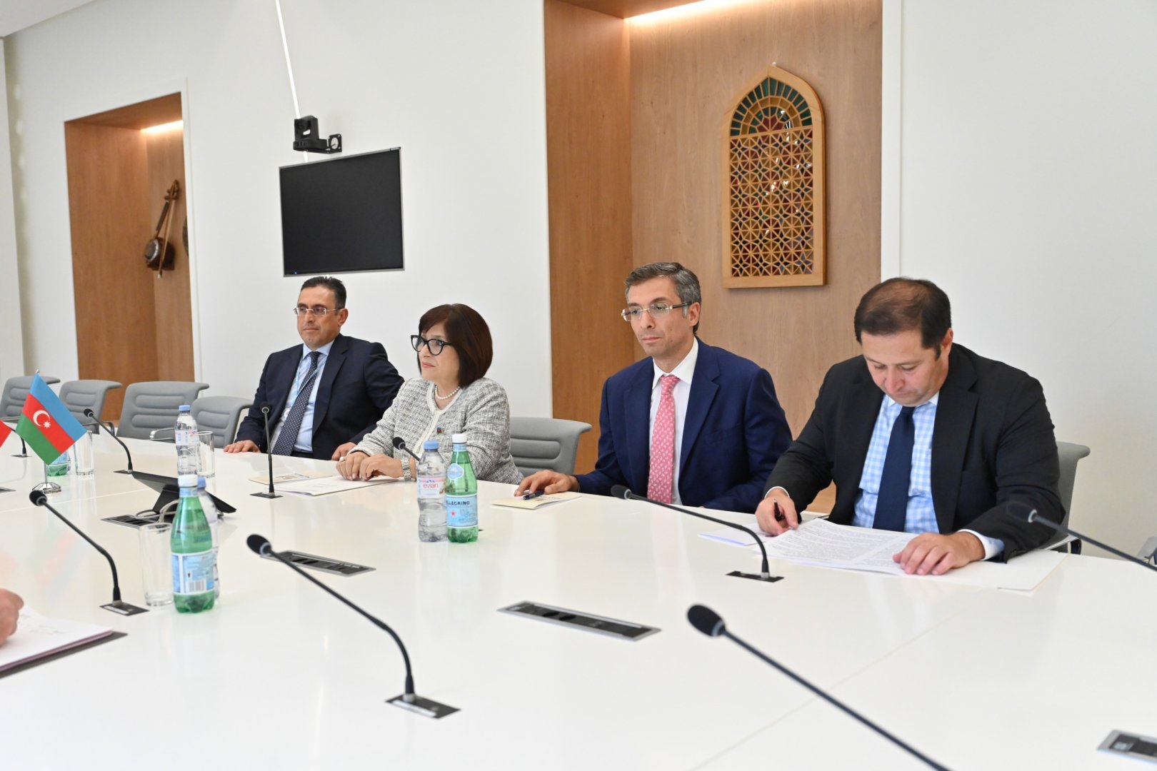 Azerbaijani Parliament Speaker holds diplomatic talks with counterparts in Geneva (PHOTO)