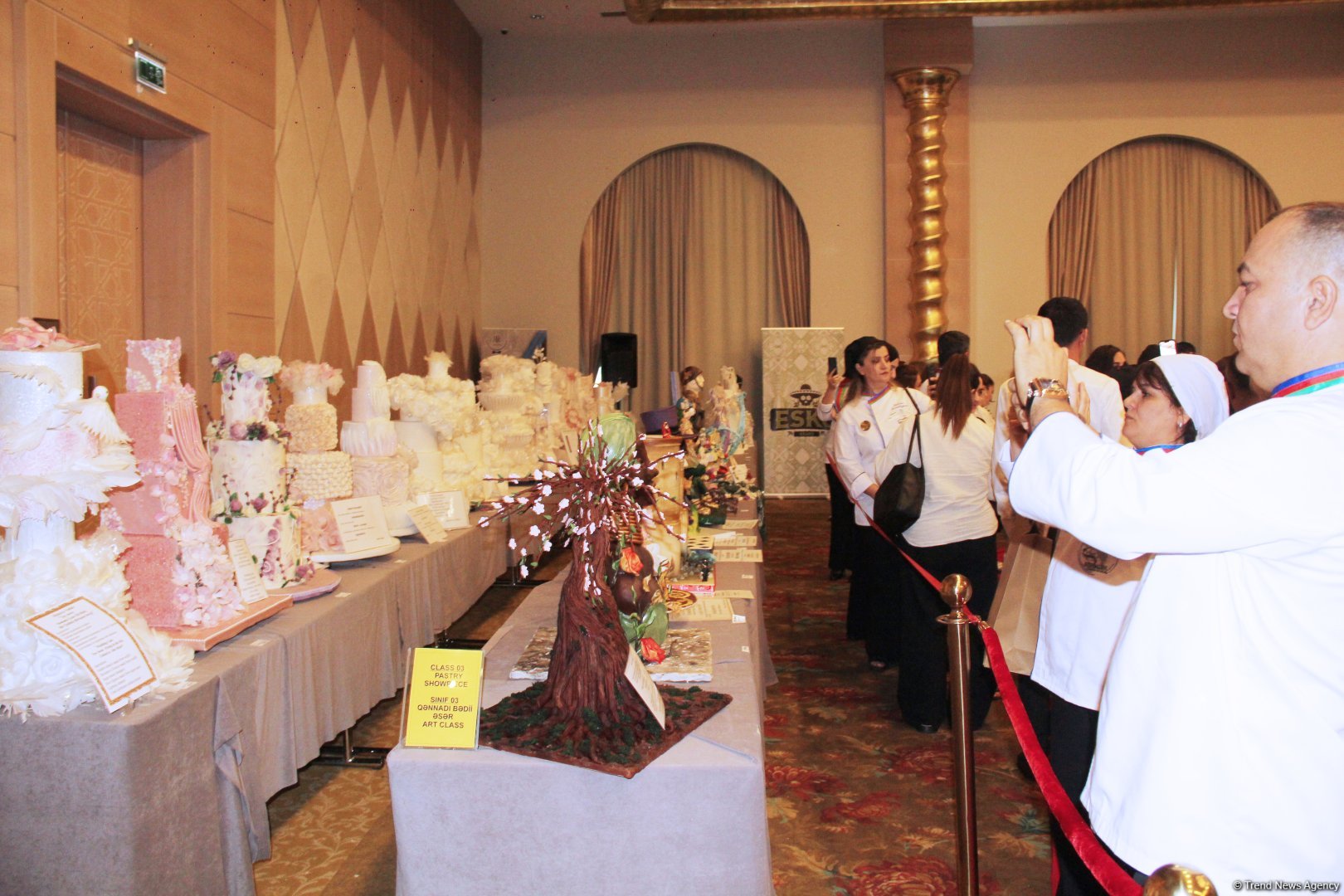 Azerbaijan's Baku hosts first Int'l Confectionery and Bakery Art Championship (PHOTO)