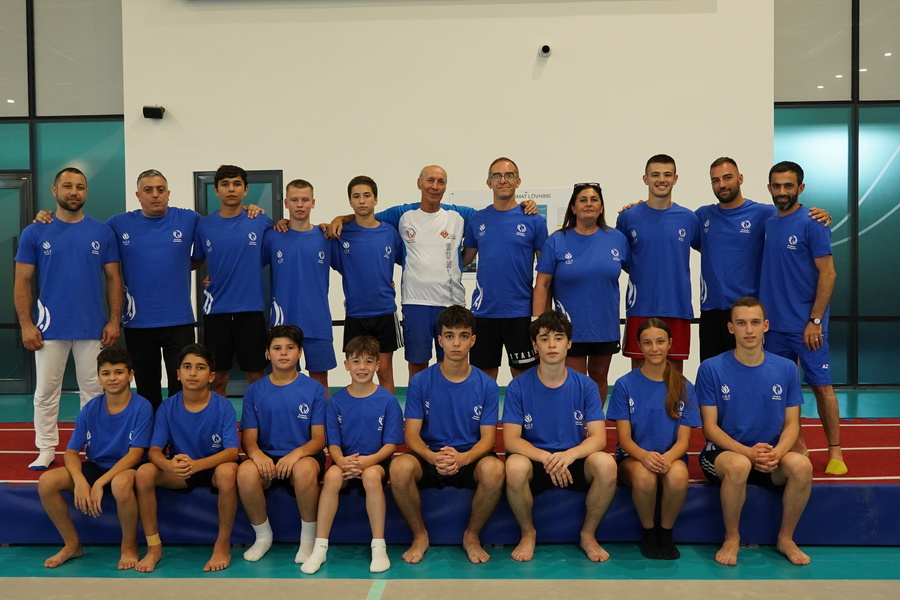 Azerbaijan's Baku hosts first int'l trampoline gymnastics training camp (PHOTO)