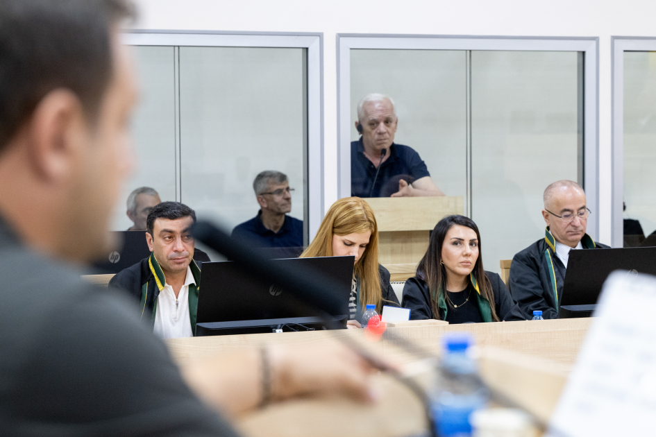 Armenian armed forces' house-destroying victims and mine victims testify in court (PHOTO)