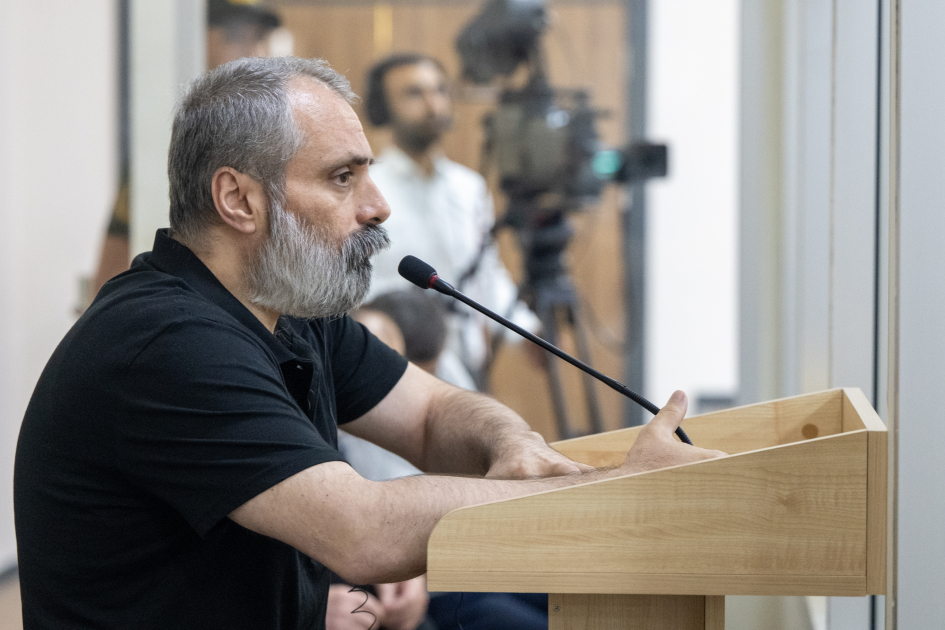 Armenian armed forces' house-destroying victims and mine victims testify in court (PHOTO)