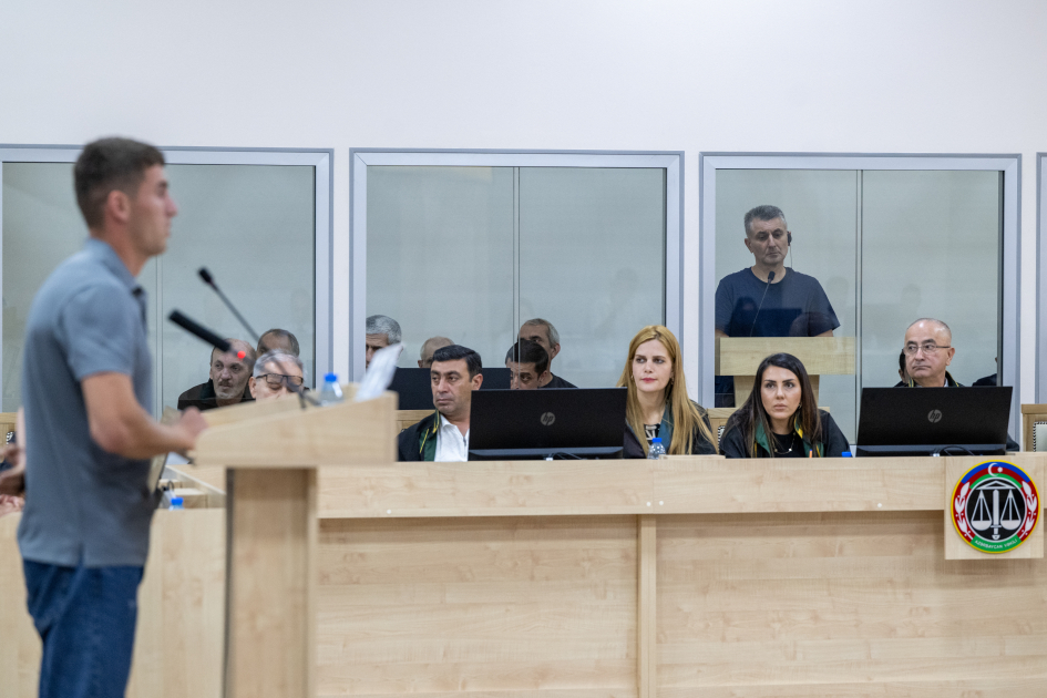 Armenian armed forces' house-destroying victims and mine victims testify in court (PHOTO)