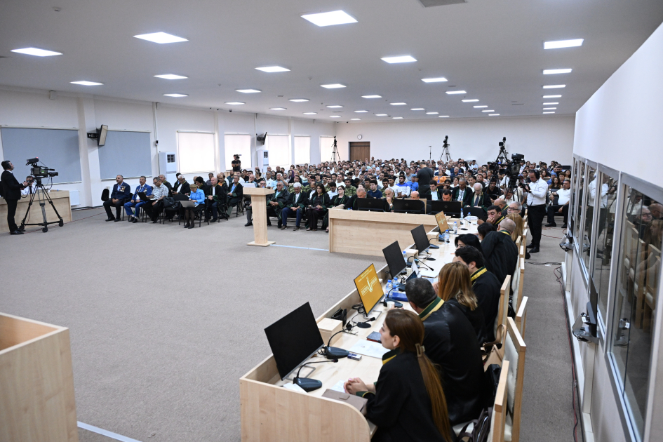 Armenian armed forces' house-destroying victims and mine victims testify in court (PHOTO)