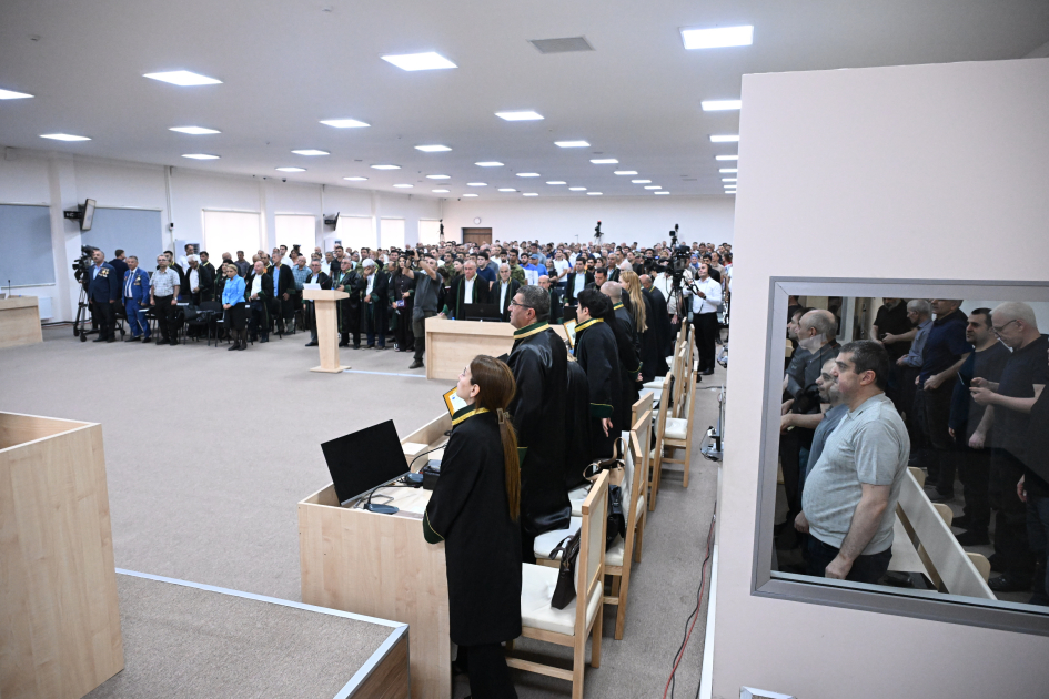Armenian armed forces' house-destroying victims and mine victims testify in court (PHOTO)