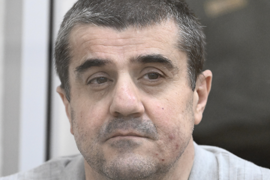 Armenian armed forces' house-destroying victims and mine victims testify in court (PHOTO)