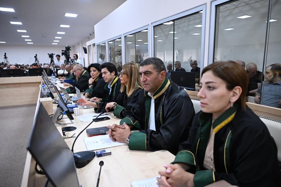 Armenian armed forces' house-destroying victims and mine victims testify in court (PHOTO)