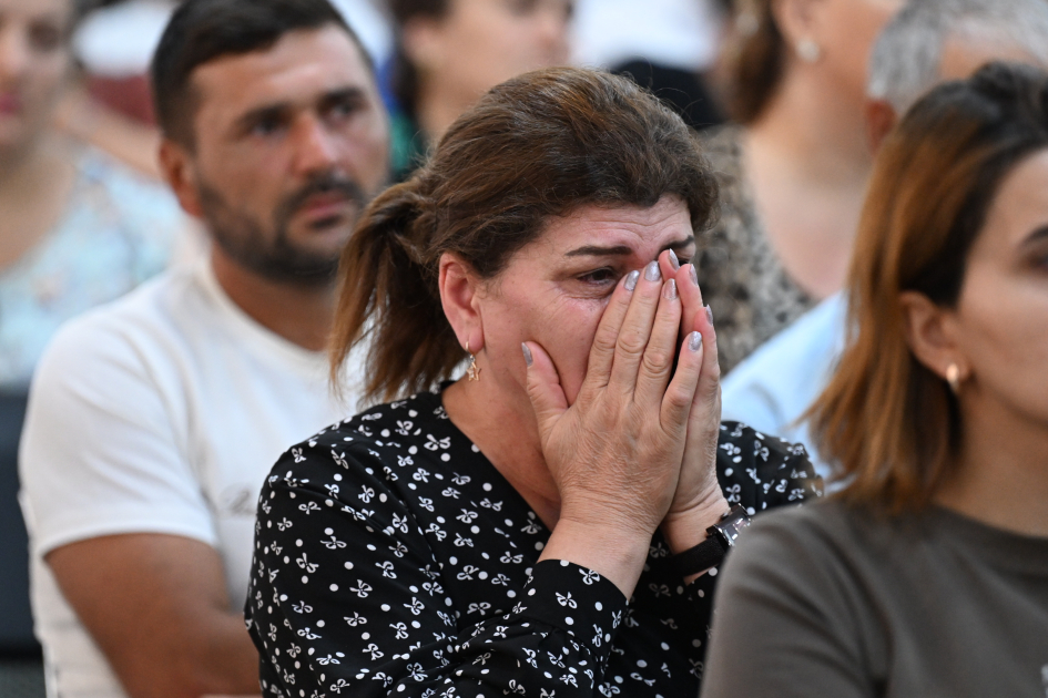 Armenian armed forces' house-destroying victims and mine victims testify in court (PHOTO)