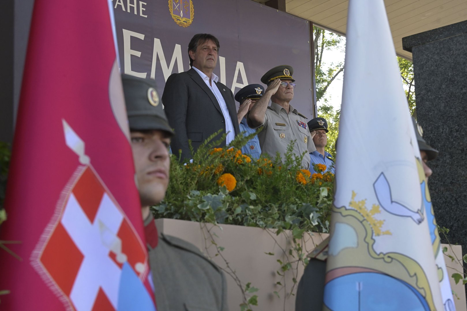 Serbian army prepares to promote new generation of officers (PHOTO)