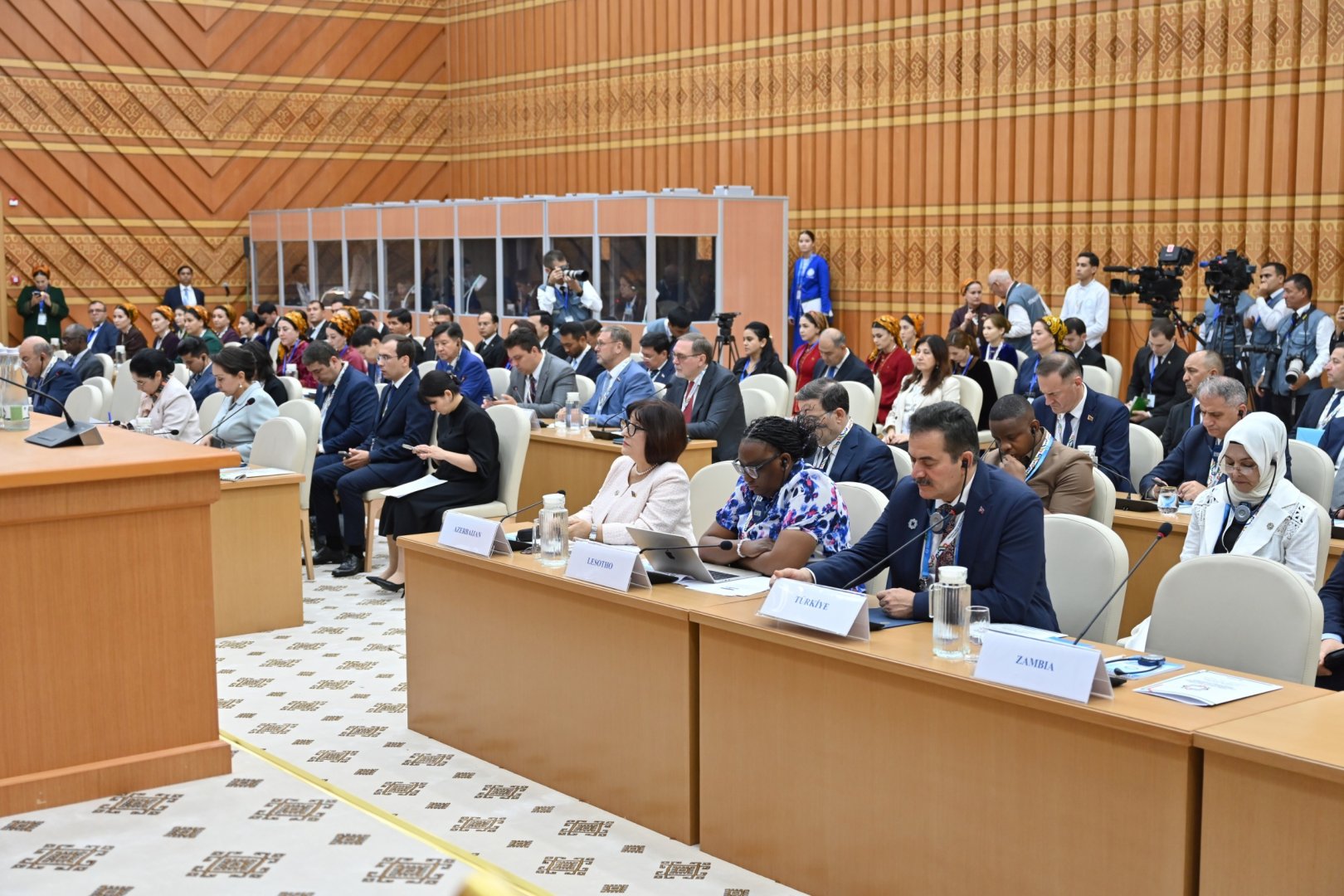 Azerbaijani parliament speaker joins UN Inter-Parliamentary Forum in Turkmenistan (PHOTO)