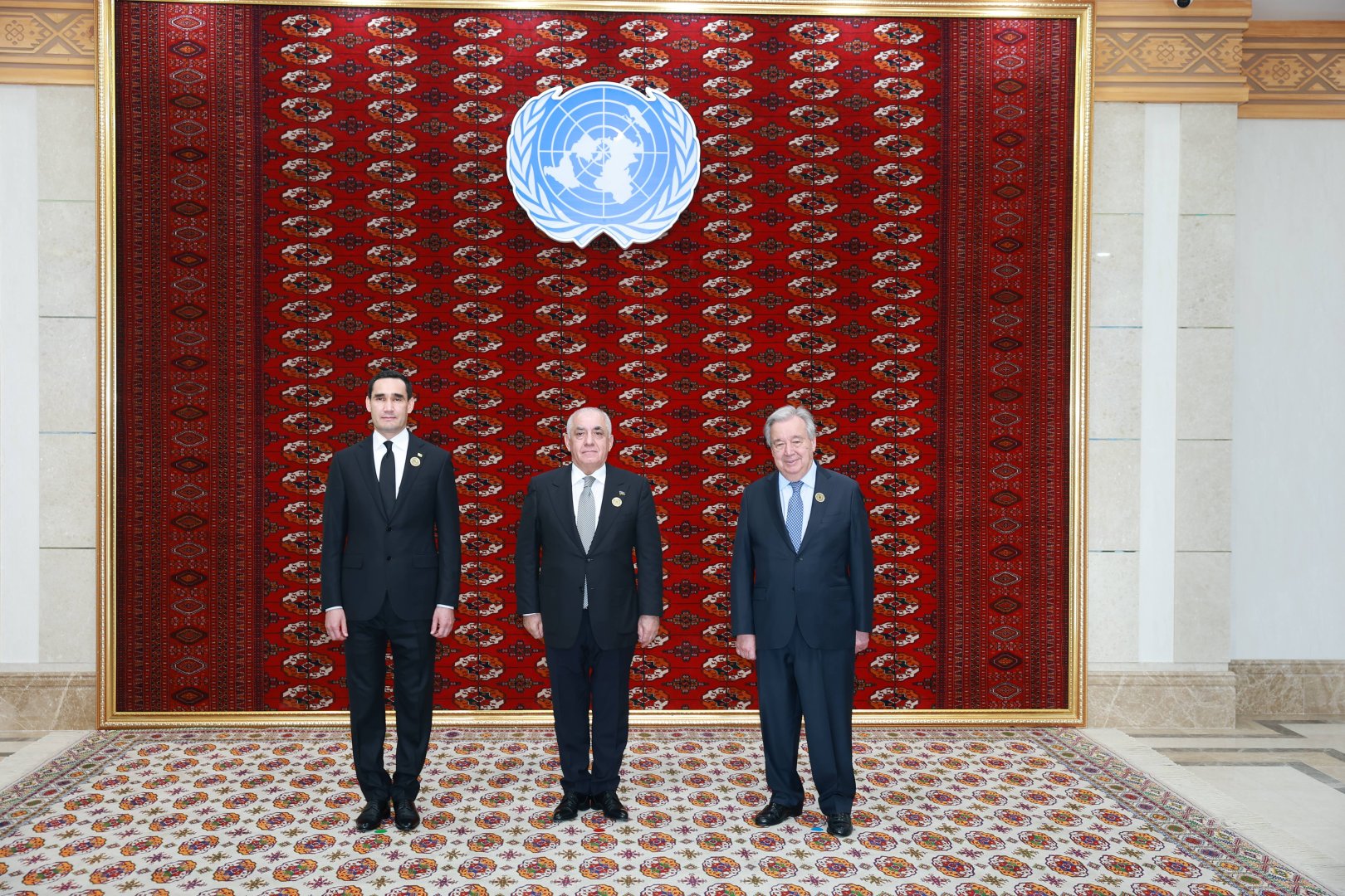 Azerbaijan, Turkmenistan discuss prospects for bilateral cooperation (PHOTO)
