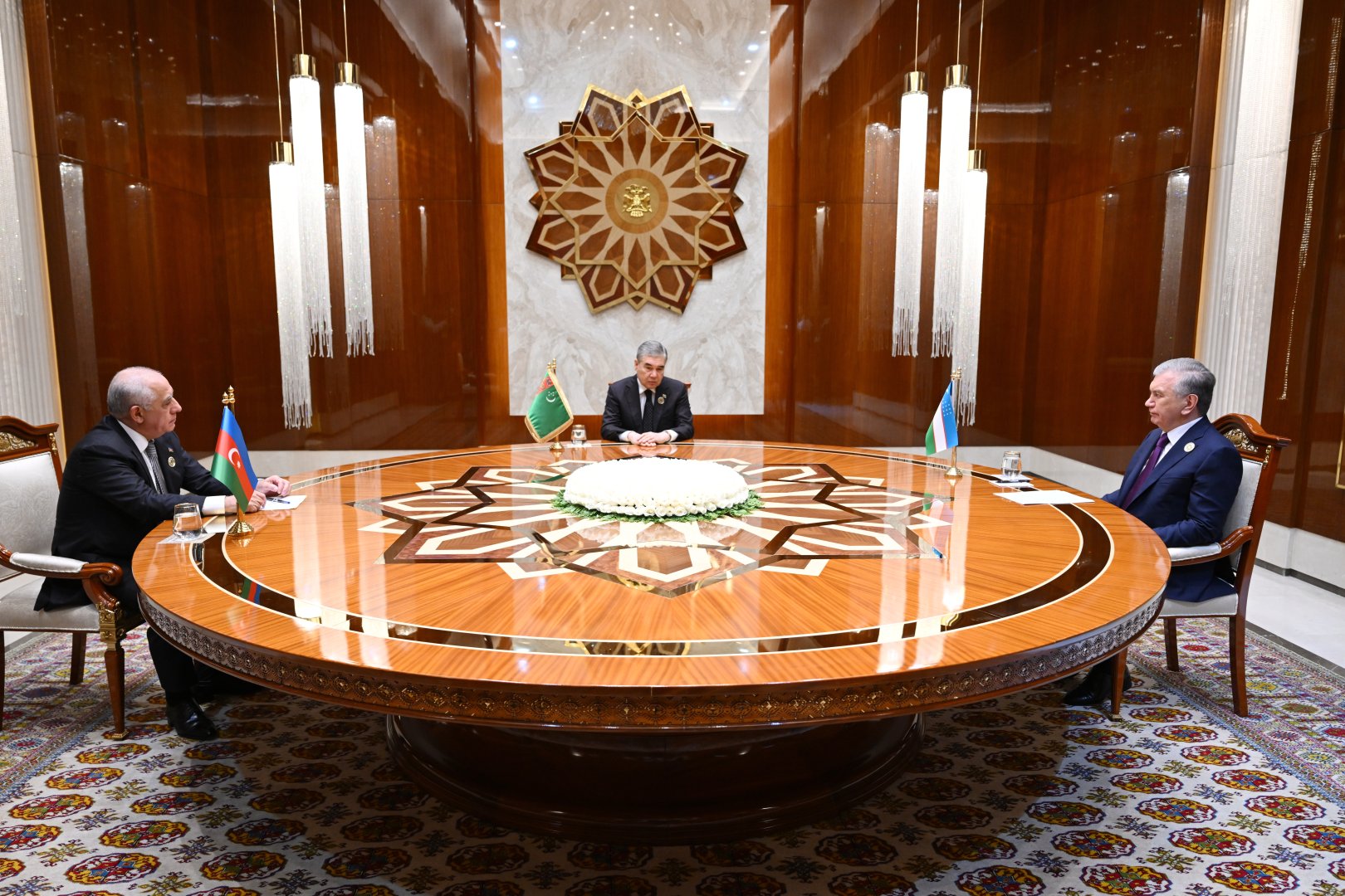 Azerbaijan's PM meets chair of Turkmen Halk Maslakhaty and president of Uzbekistan (PHOTO)