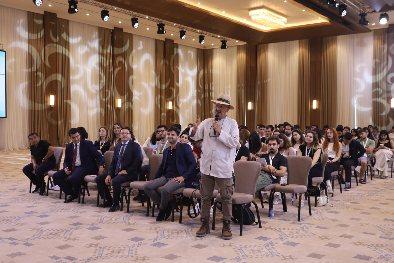 Azerbaijan's 6th Diaspora Youth Summer Camp debates reconstruction in liberated territories (PHOTO)