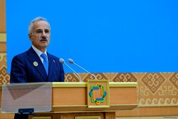 Middle Corridor's active use to increase efficiency of global trade, Turkish minister says
