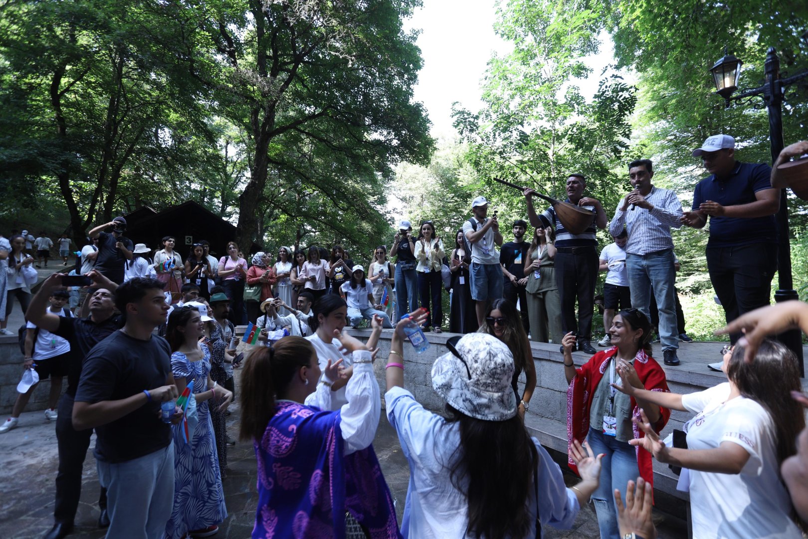 Participants of VI Diaspora Youth Summer Camp visit Azerbaijan's Shusha (PHOTO)