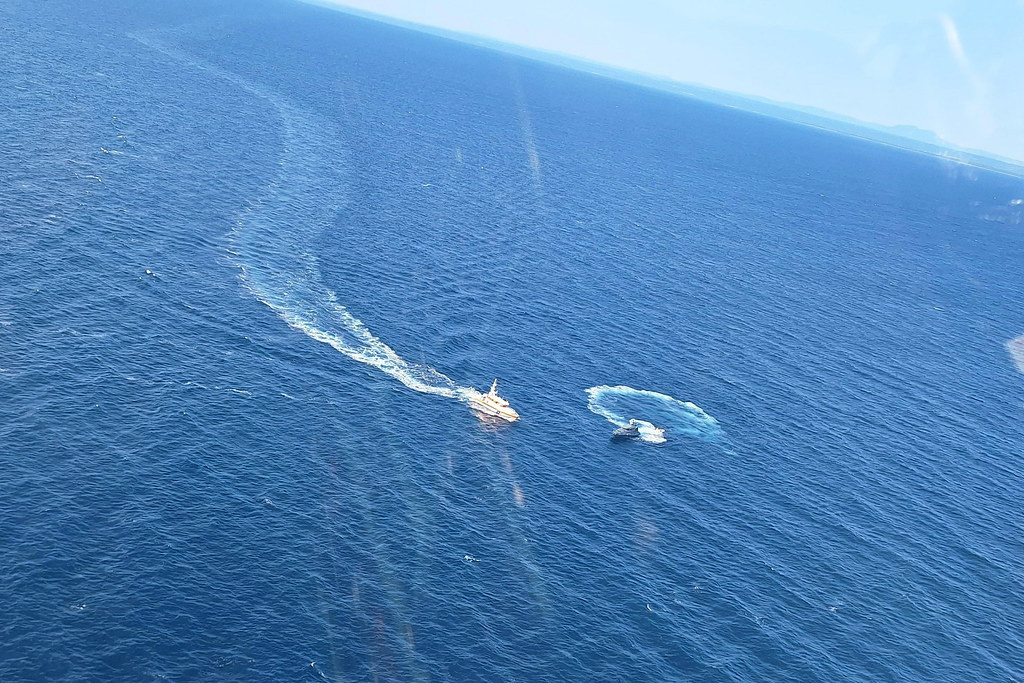 Croatian forces rescue Italian boaters in joint operation (PHOTO)