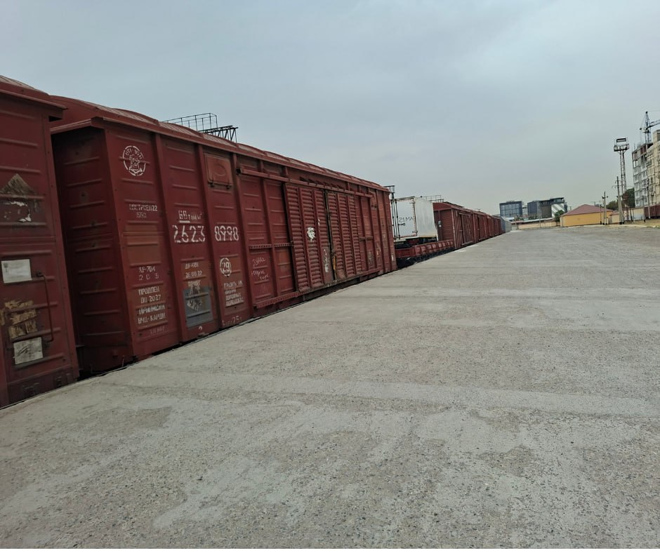 Uzbekistan takes giant leap with Ro-La vehicle transport trial on rails