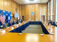 Azerbaijan, US hold exchange of views on expanding trade relations (PHOTO)