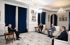 President Ilham Aliyev gives interview to Azerbaijani media representatives in Washington (PHOTO/VIDEO)