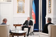 President Ilham Aliyev gives interview to Azerbaijani media representatives in Washington (PHOTO/VIDEO)