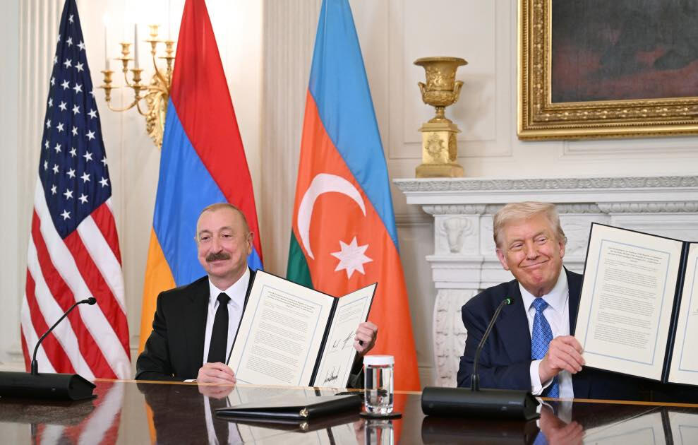 First Vice President Mehriban Aliyeva maskes post on President Ilham Aliyev's meeting with Donald Trump and Nikol Pashinyan in Washington (PHOTO)