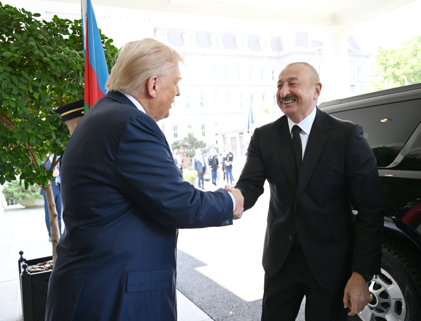President Ilham Aliyev arrives at White House (PHOTO/VIDEO)