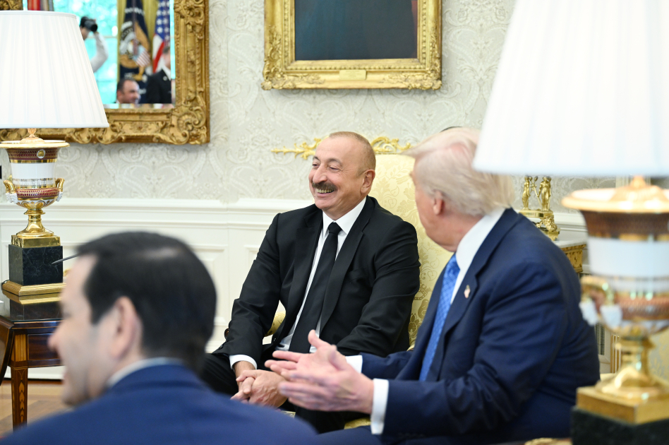President Ilham Aliyev arrives at White House (PHOTO/VIDEO)