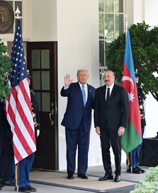 President Ilham Aliyev arrives at White House (PHOTO/VIDEO)