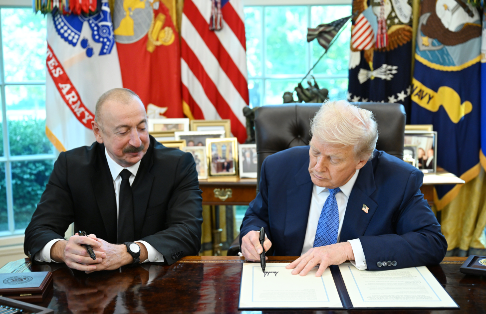 President Ilham Aliyev, Donald Trump sign Memorandum of Understanding (PHOTO/VIDEO)