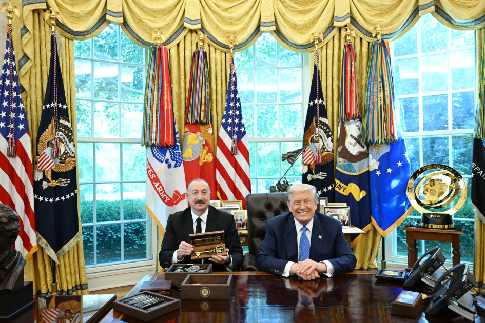 President Ilham Aliyev, Donald Trump sign Memorandum of Understanding (PHOTO/VIDEO)