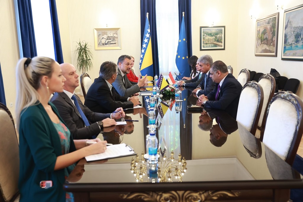 Bosnia, Egypt sign Memorandum of Understanding to boost tourism (PHOTO)