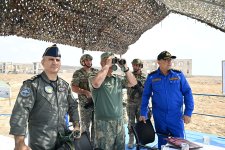 Azerbaijan's Navy holds live-fire tactical exercise with defense minister's tasks (PHOTO)