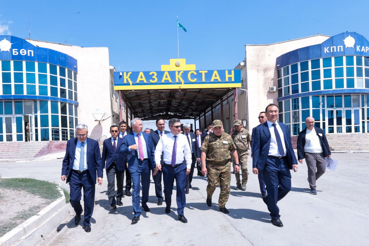 Kazakhstan pulling out all stops to enhance crucial border checkpoints with Kyrgyzstan