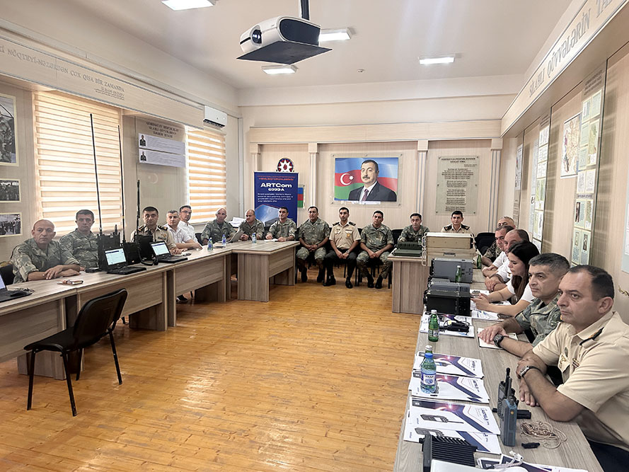 Azerbaijan Army conducts training-methodical session with communications officers (PHOTO)