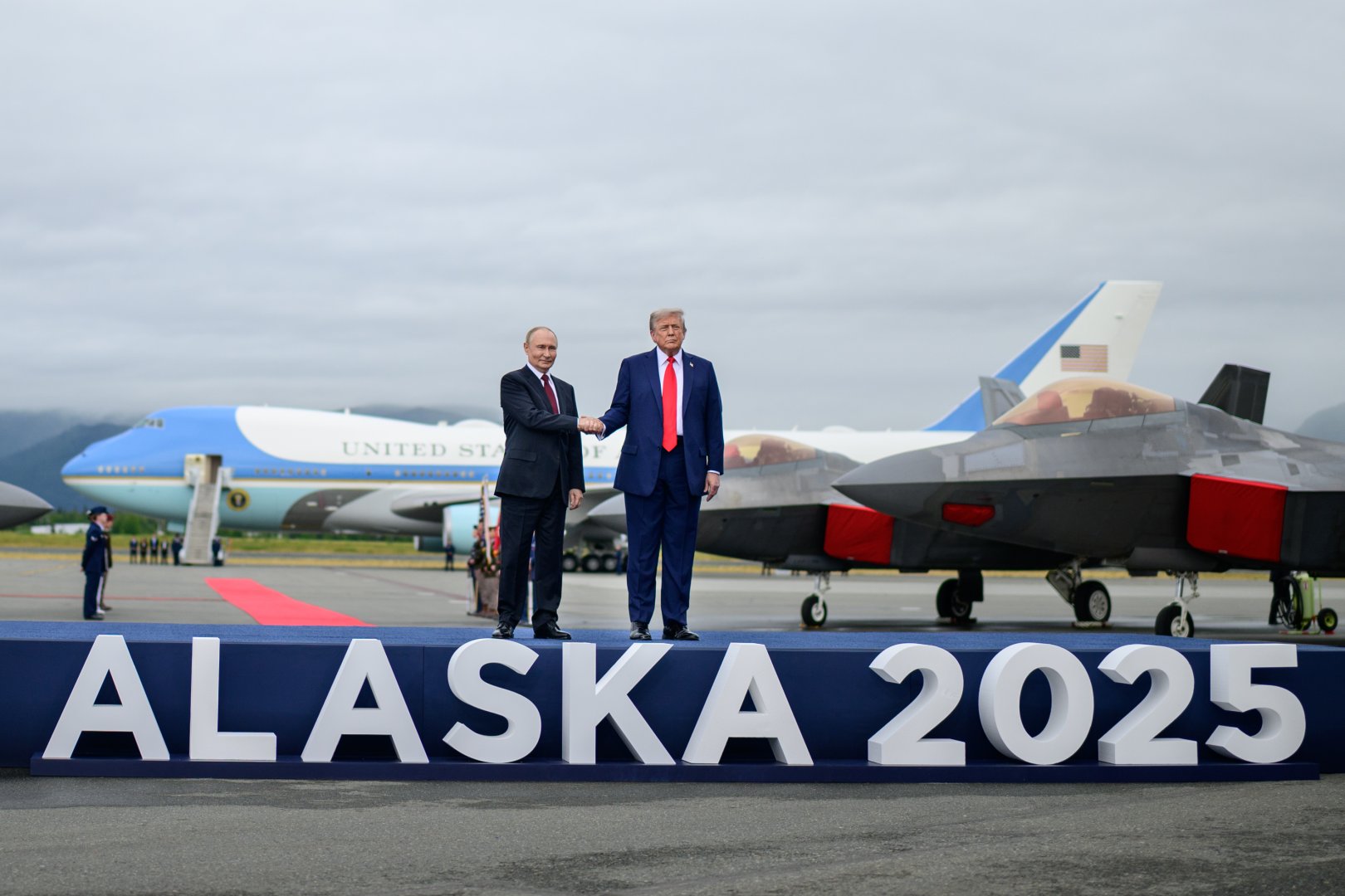 Trump and Putin head to Anchorage for talks (PHOTO/VIDEO)
