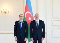 President Ilham Aliyev receives credentials of Israel’s newly appointed ambassador (PHOTO/VIDEO)