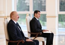 President Ilham Aliyev receives credentials of Israel’s newly appointed ambassador (PHOTO/VIDEO)