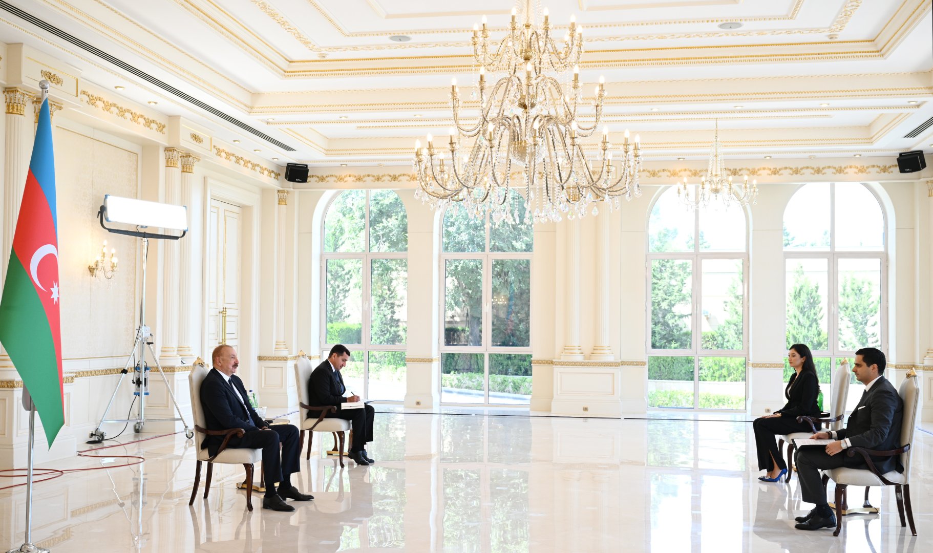 President Ilham Aliyev receives credentials of newly appointed ambassador of Slovakia (PHOTO/VIDEO)