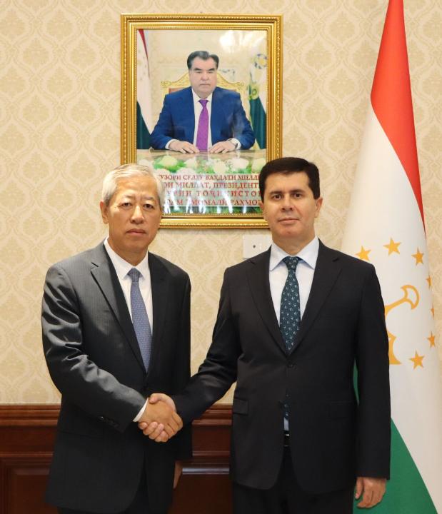 Tajikistan, China discuss expansion of trade and investment projects