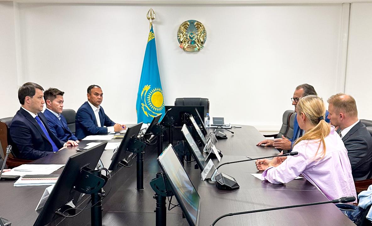 Hungary’s Aranynektár Kft to roll out high-tech honey plant in Kazakhstan
