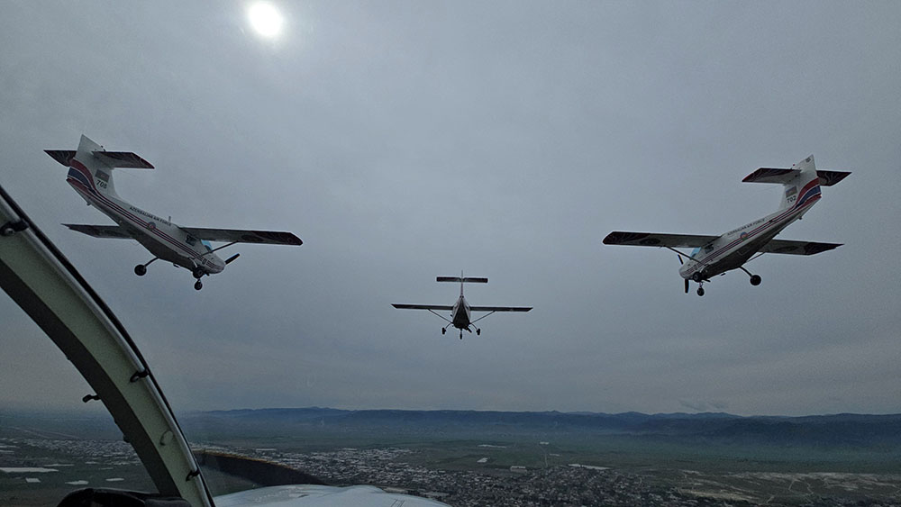 Azerbaijan conducts training flights with young military pilots